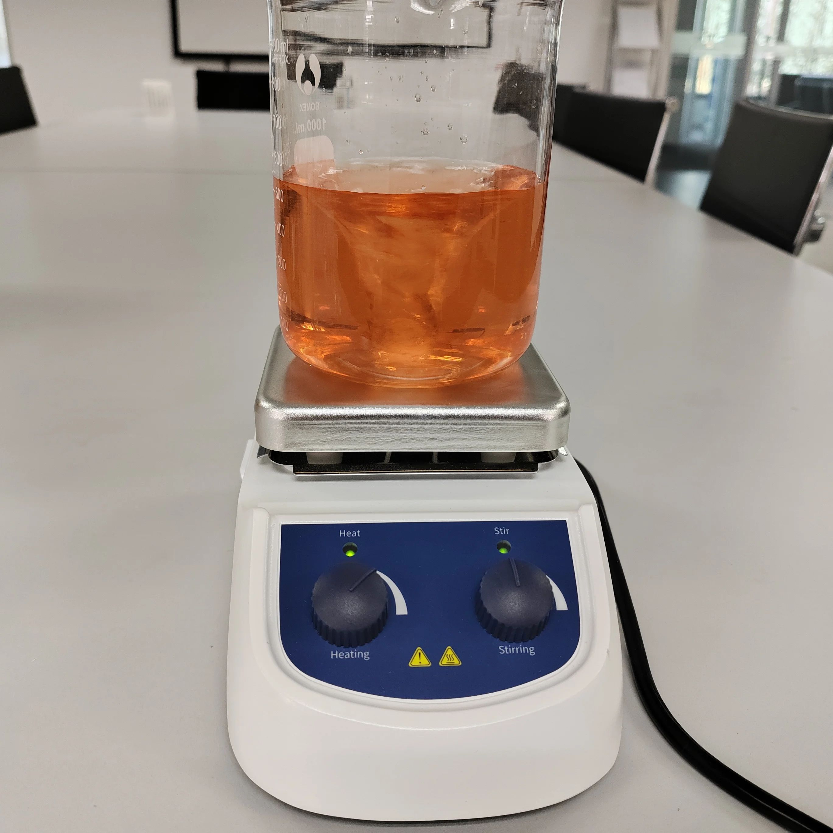 Agitatore Magnetico con Piastr - Lab Magnetic Stirrer Hot Plate recensione e prezzo